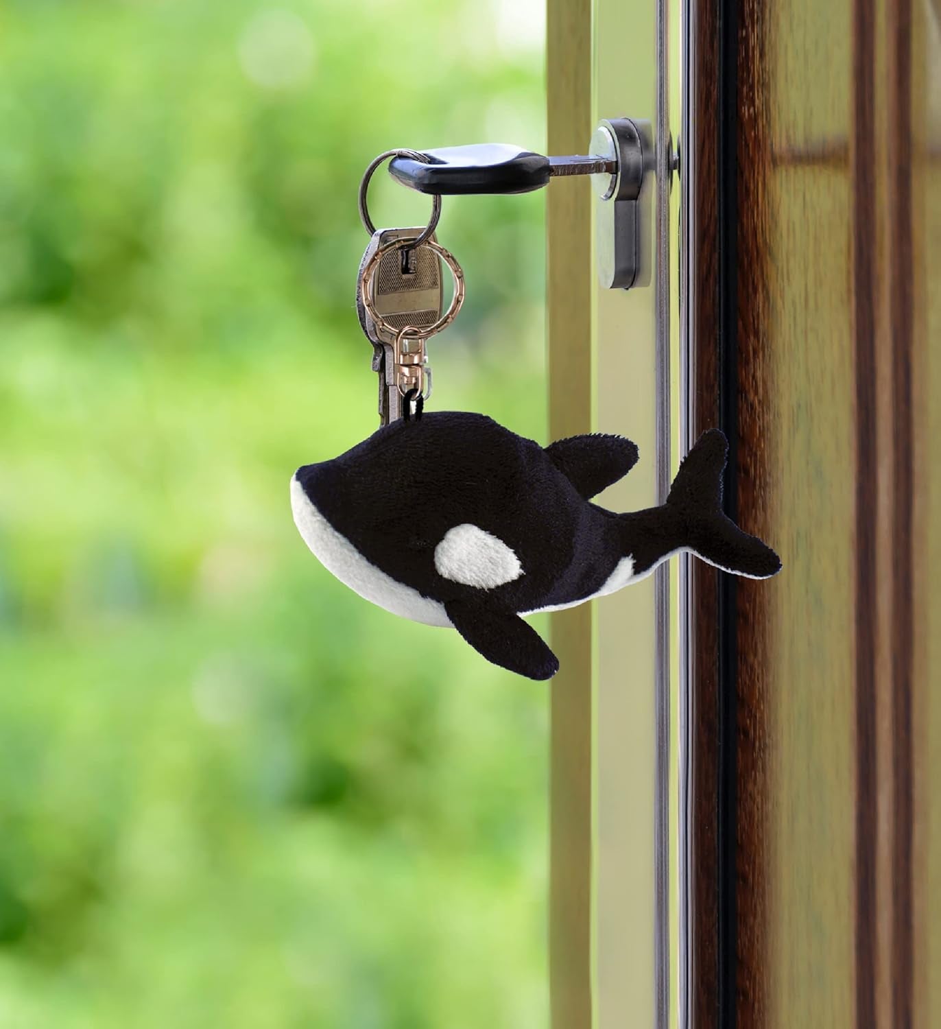 Killer Whale Plush Keychain Stuffed Animal Toy - Soft Ocean Life Animal Black Whale Charm Keyring, Decorative Plush Toy Accessory Fun Buddy for Kids Bag - 4 Inches